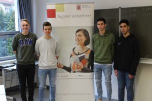 Im Foto die Schulsieger des Grimmels der Sek II